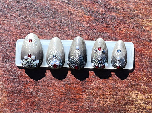 Grey Pearls & Garnets